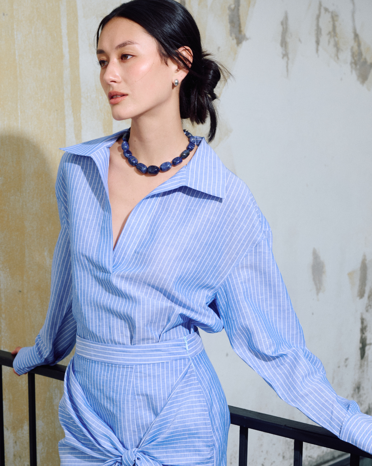 Jungle Urbaine - V-Neck Linen Blouse in Blue Stripe