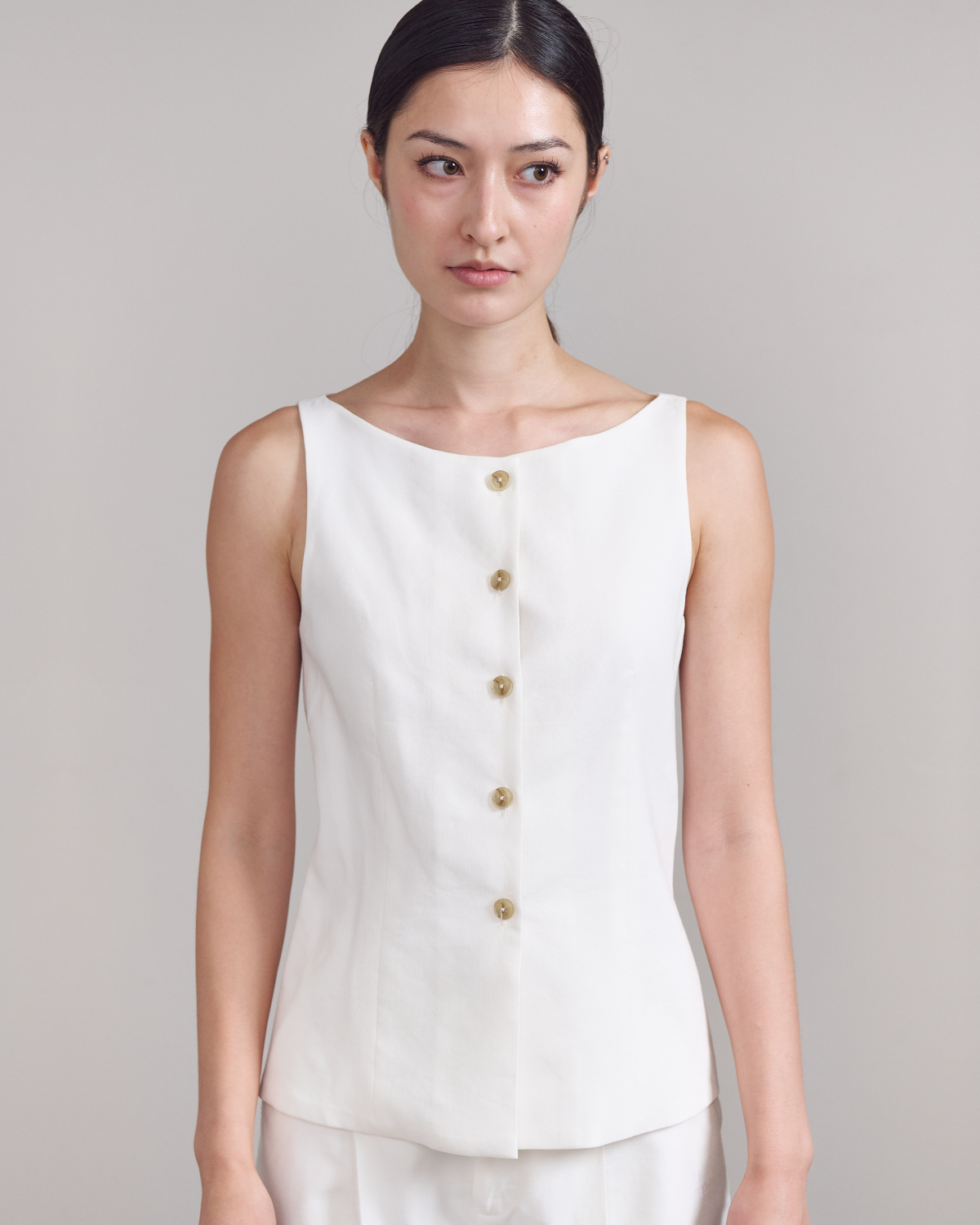 SS25 Lin et Lumière - Classic Square Neck Vest in White Linen