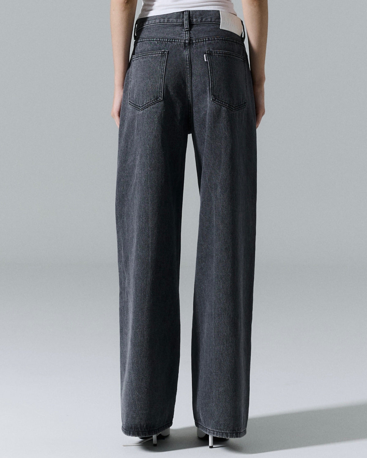 AIMER - 90s Baggy Jeans in Charcoal Grey