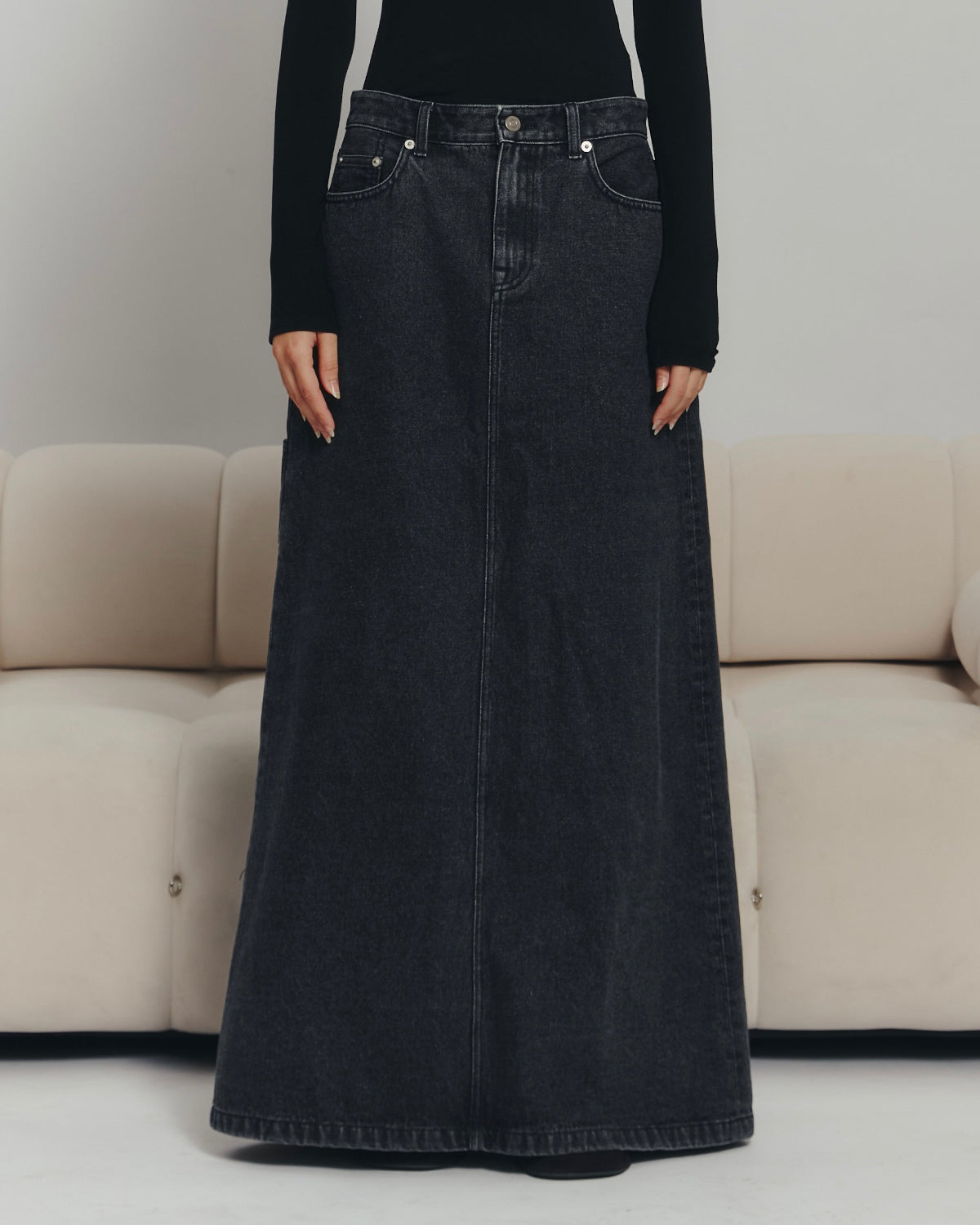 AIMER - 90s Maxi Skirt Denim in Charcoal Grey
