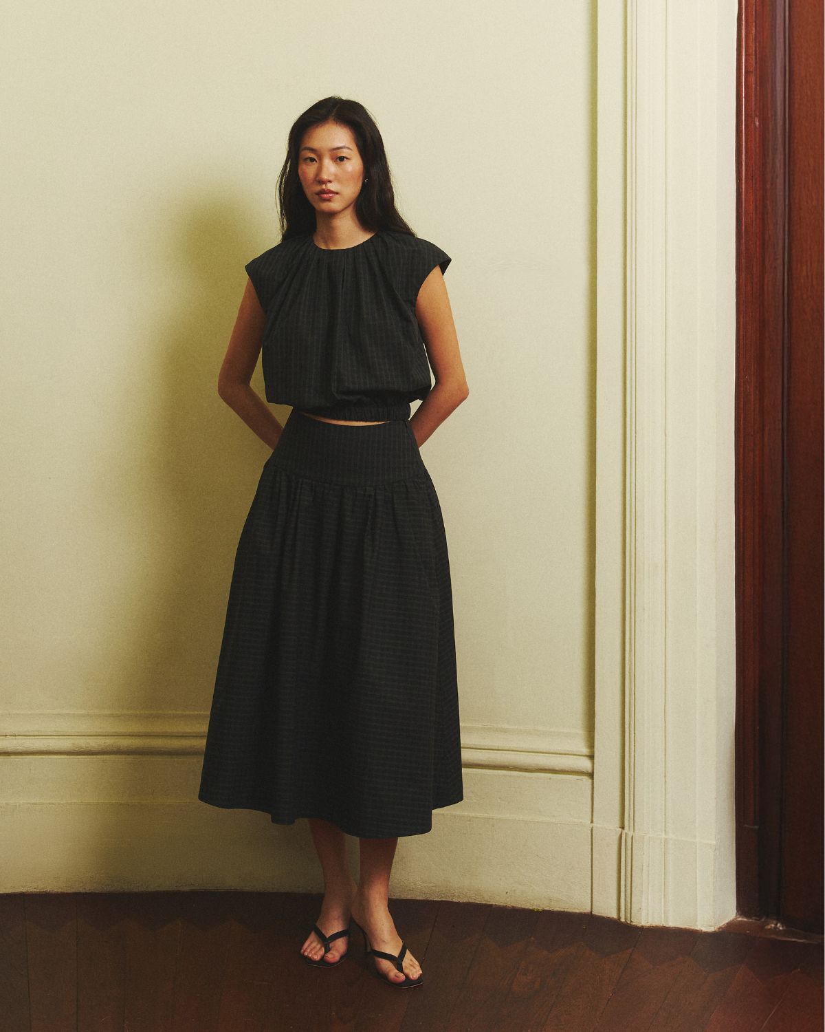 Returns to Nature - Midi A Skirt with pockets in Navy Gingham