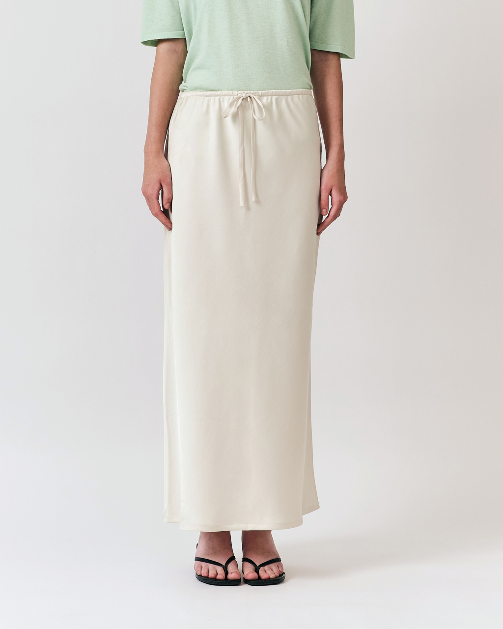 Été Parisien - Satin Maxi Skirt in Ivory