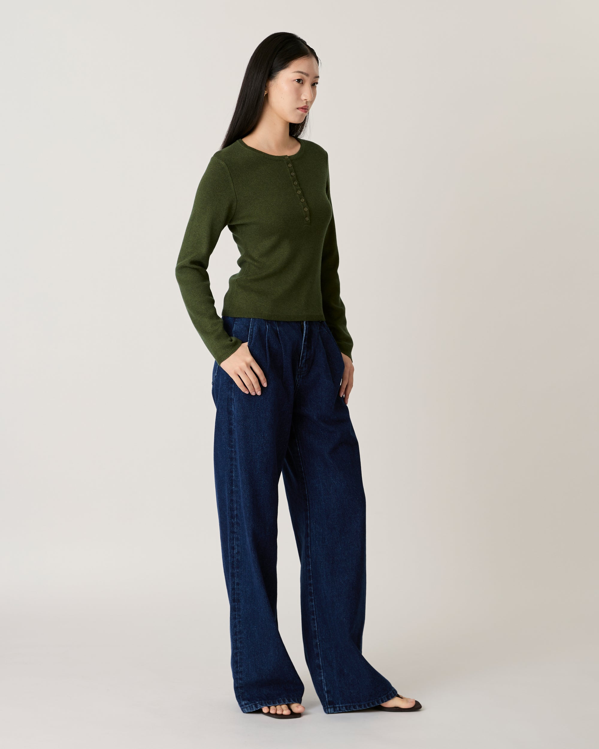 Knit Programme - Knitted Sweater With Buttons in Olive