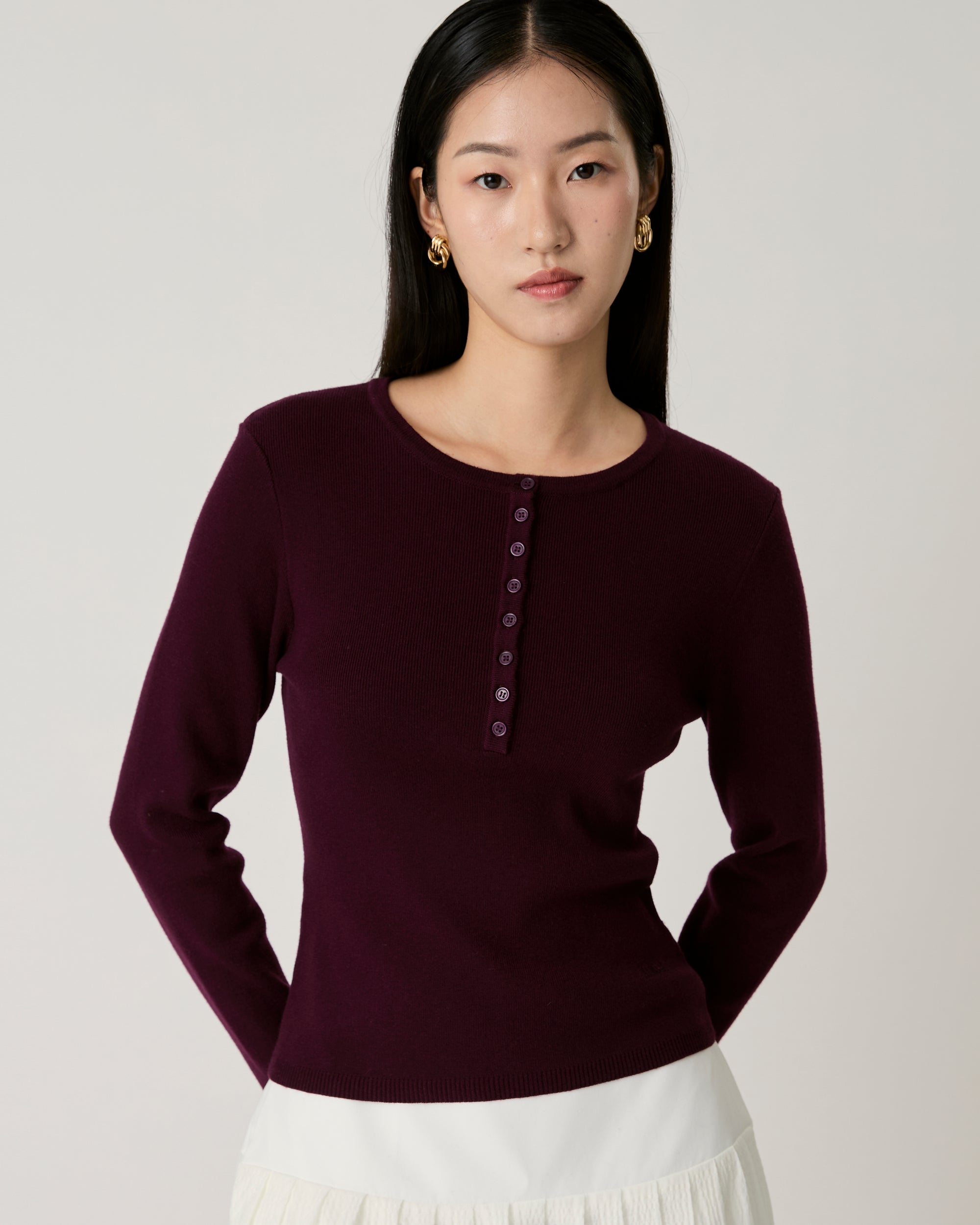 Knit Programme - Knitted Sweater With Buttons in Dark Purple