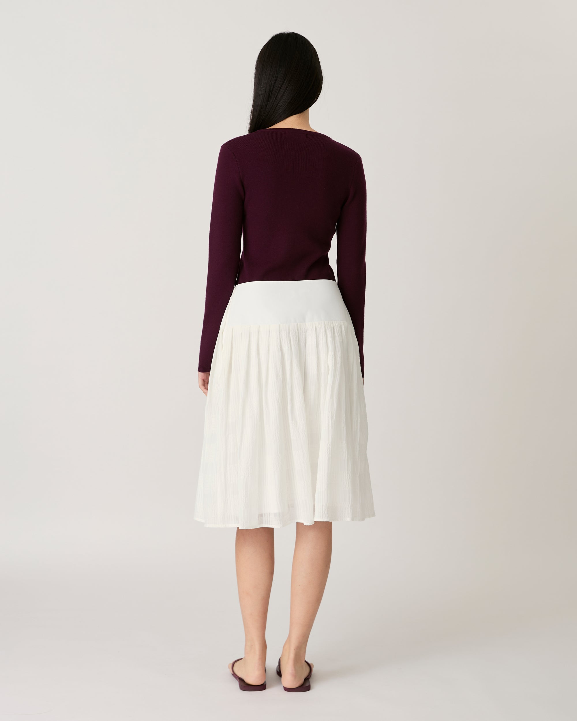 Returns to Nature - Pleated Midi Skirt in Plaid White