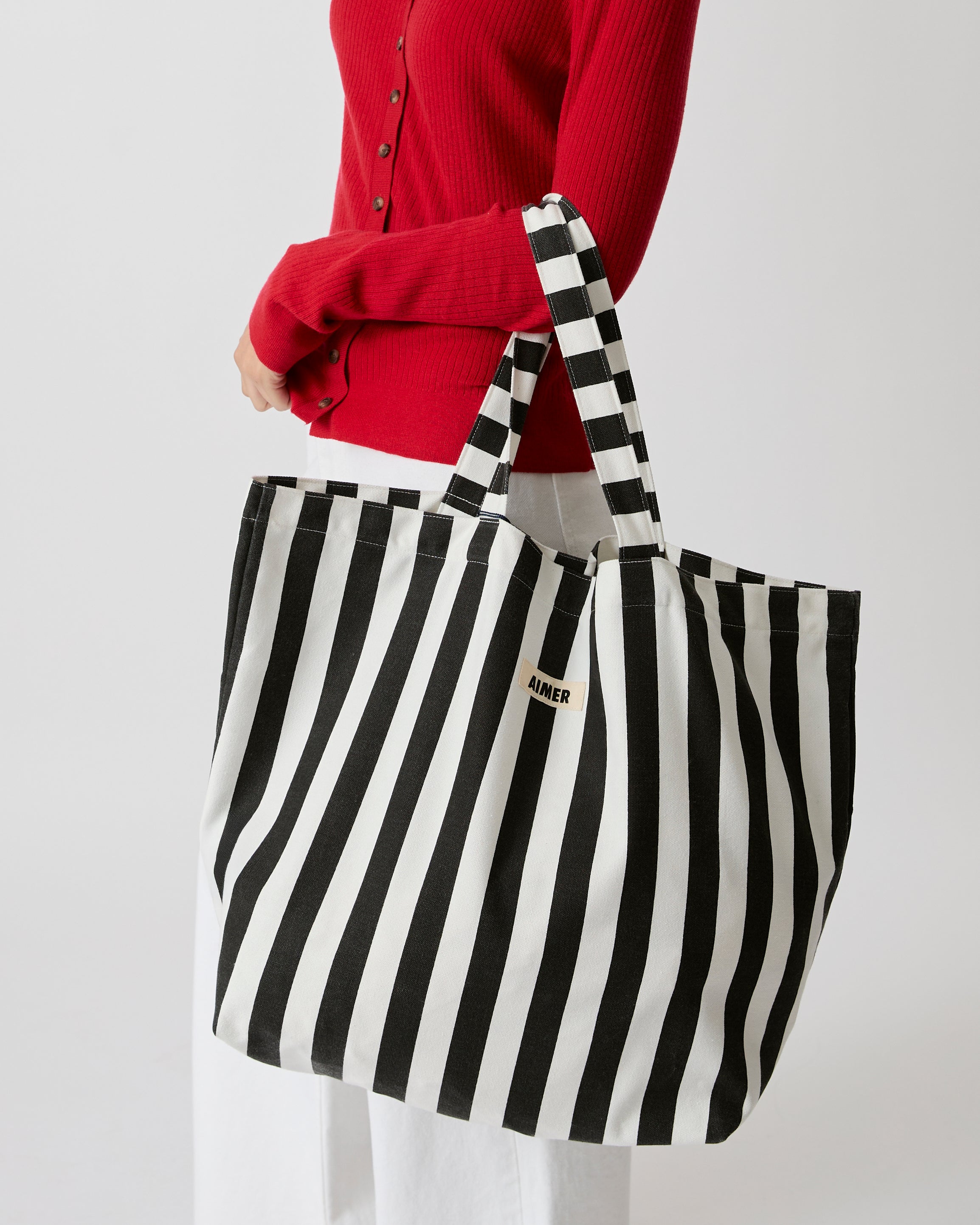 Knit Programme - AIMER Shopping Bag in Black White Stripe