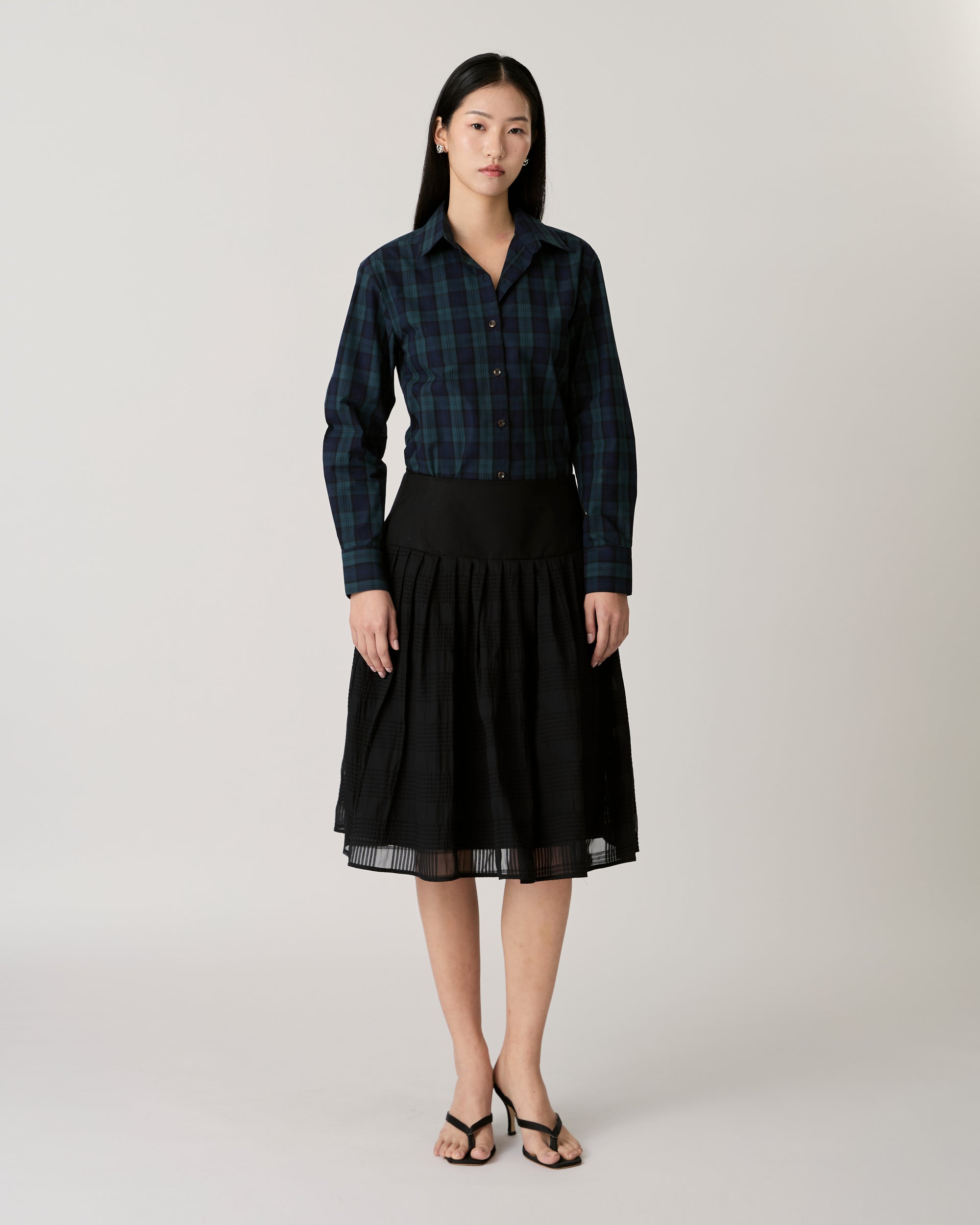 Returns to Nature - Pleated Midi Skirt in Plaid Black