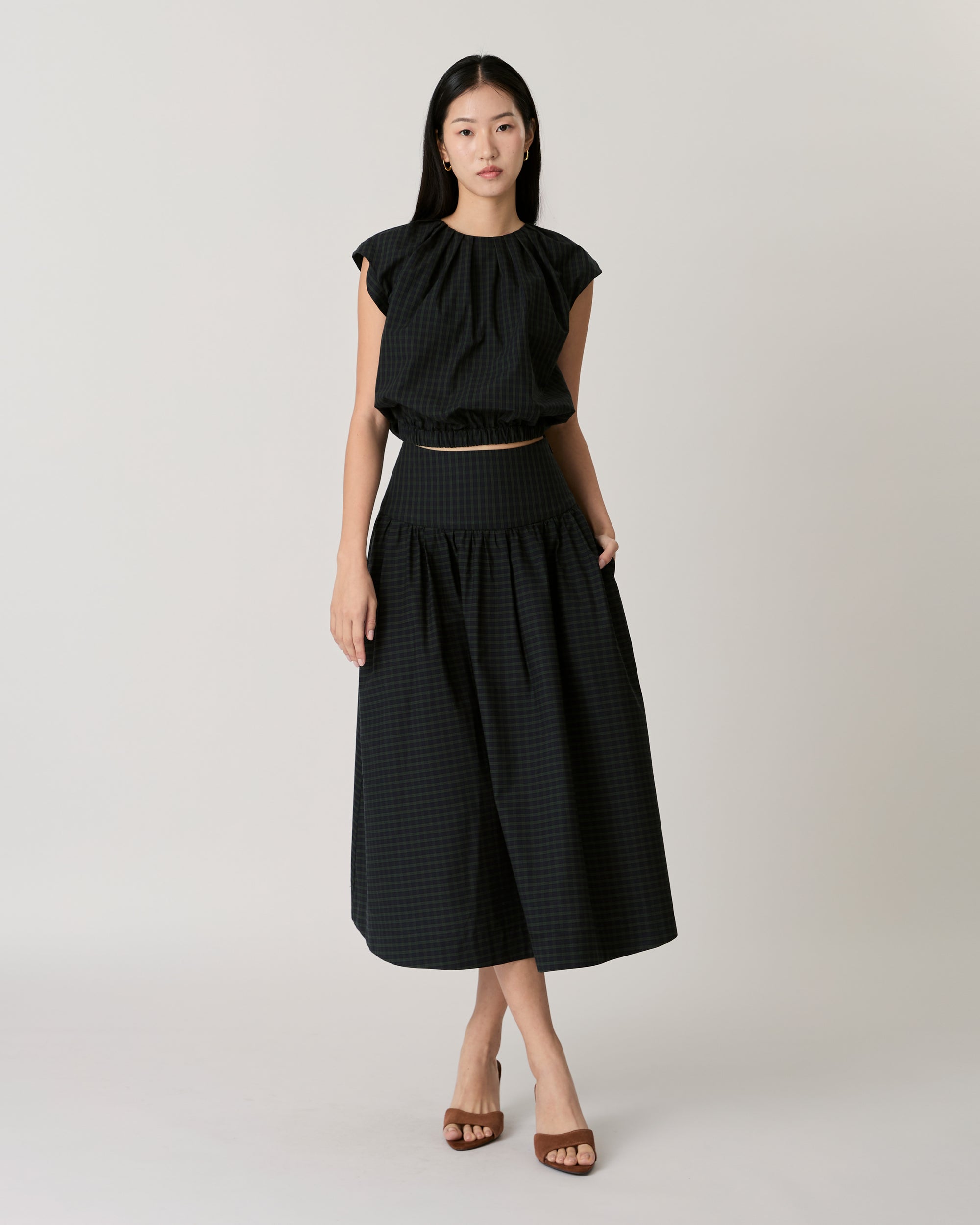 Returns to Nature - Balloon Blouse in Navy Gingham