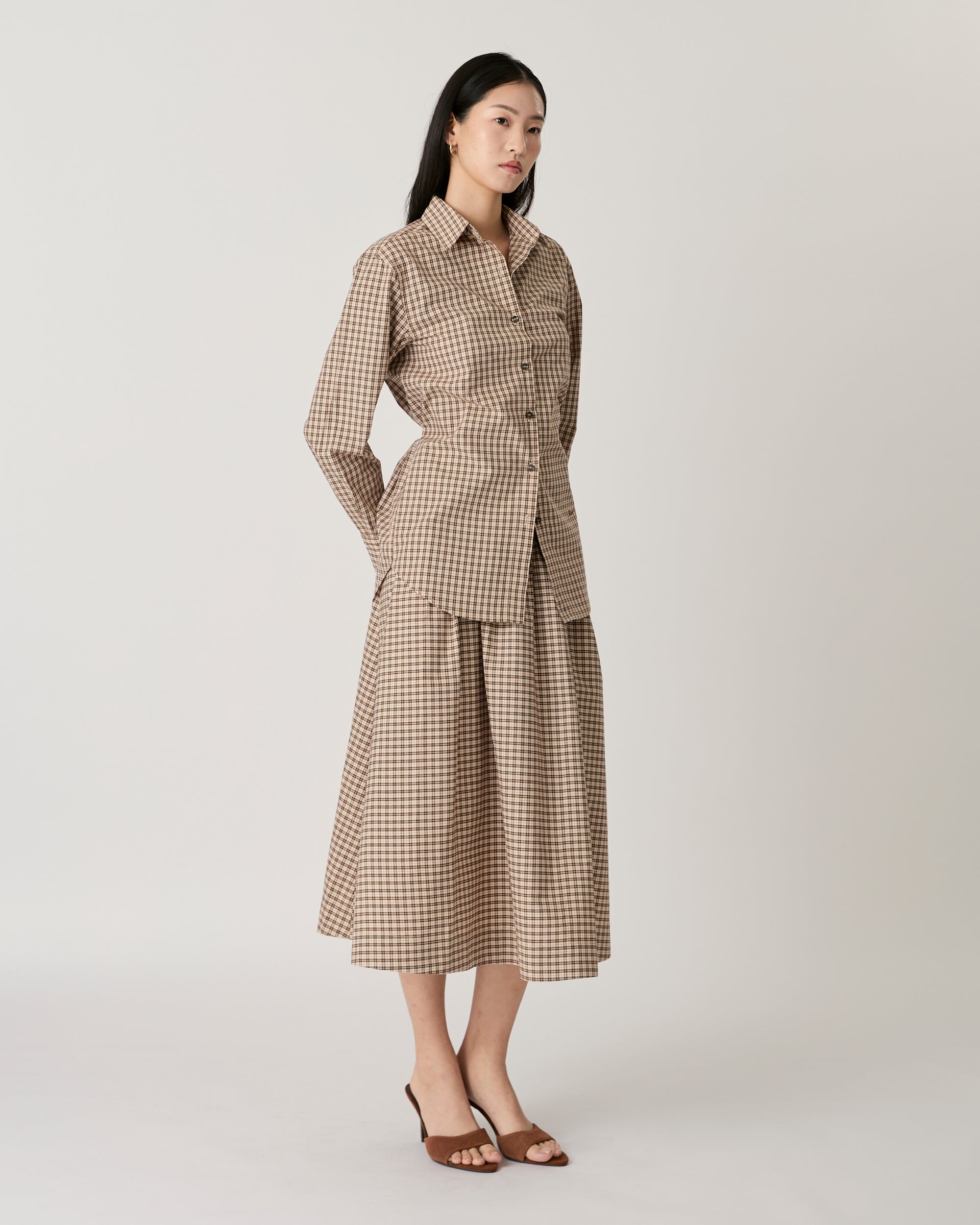 Returns to Nature - Regular Fit Shirt With Drawstring in Beige Gingham