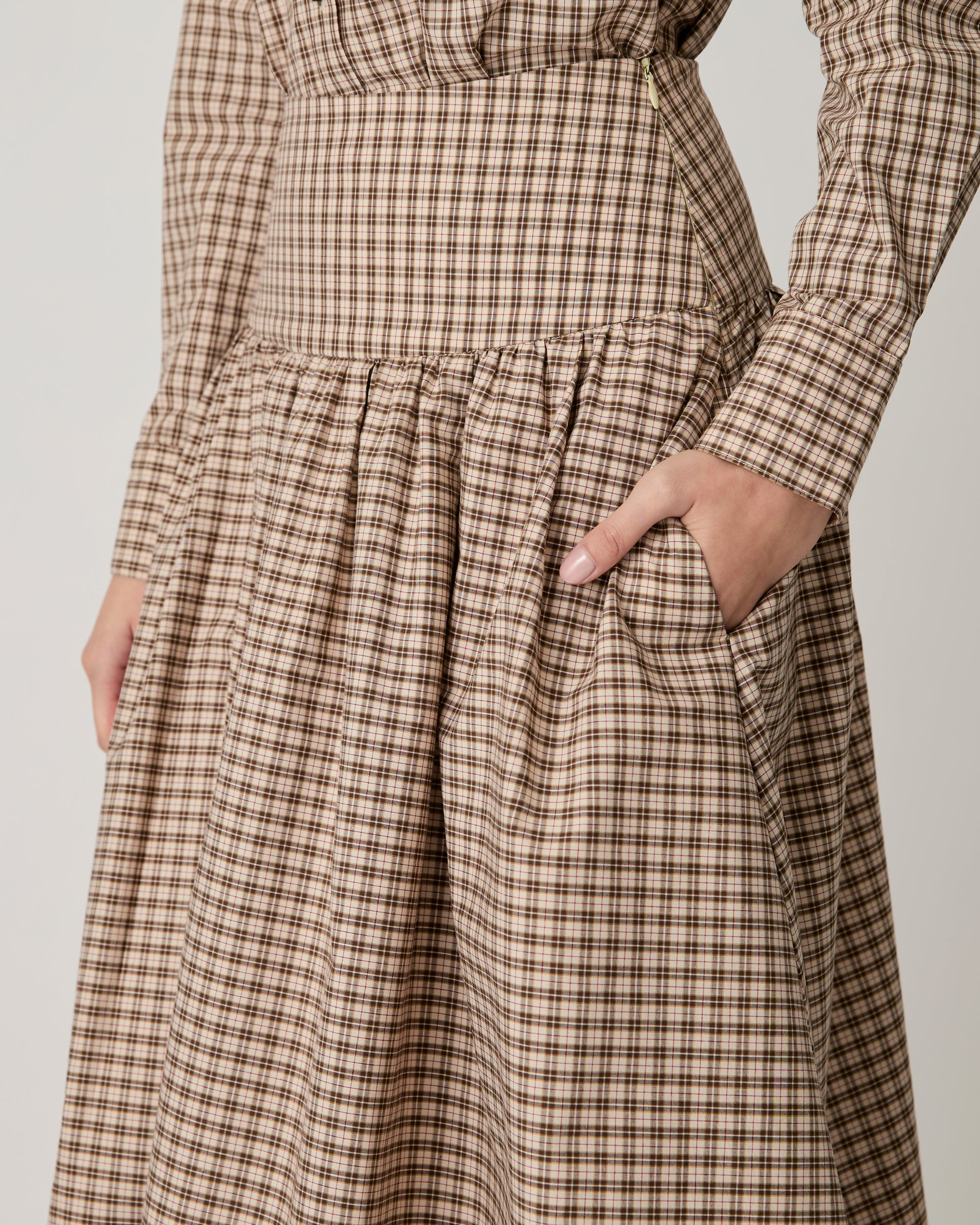Returns to Nature - Midi A Skirt With Pockets in Beige Gingham