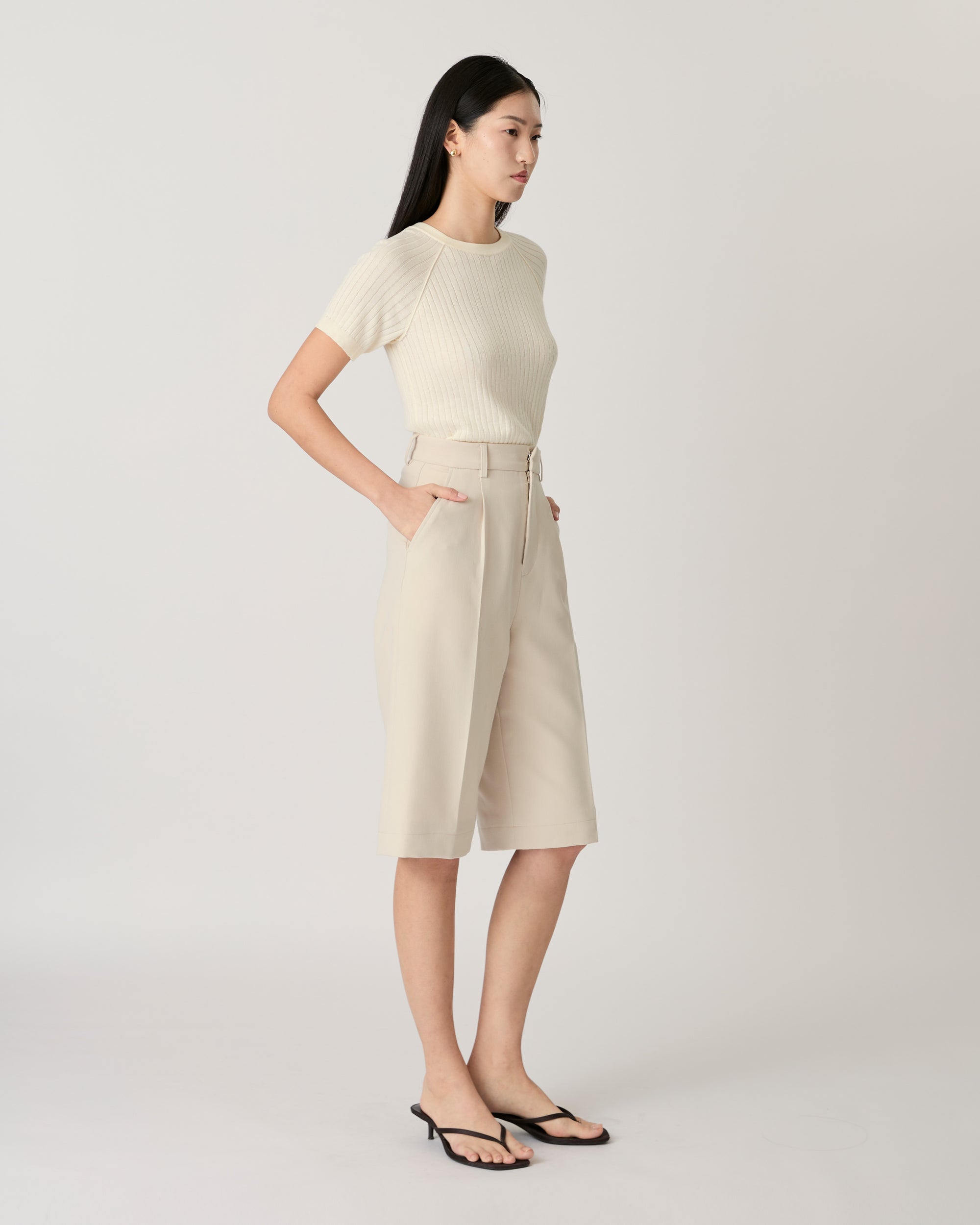 Returns to Nature - High-Waisted Bermuda Shorts in Ivory