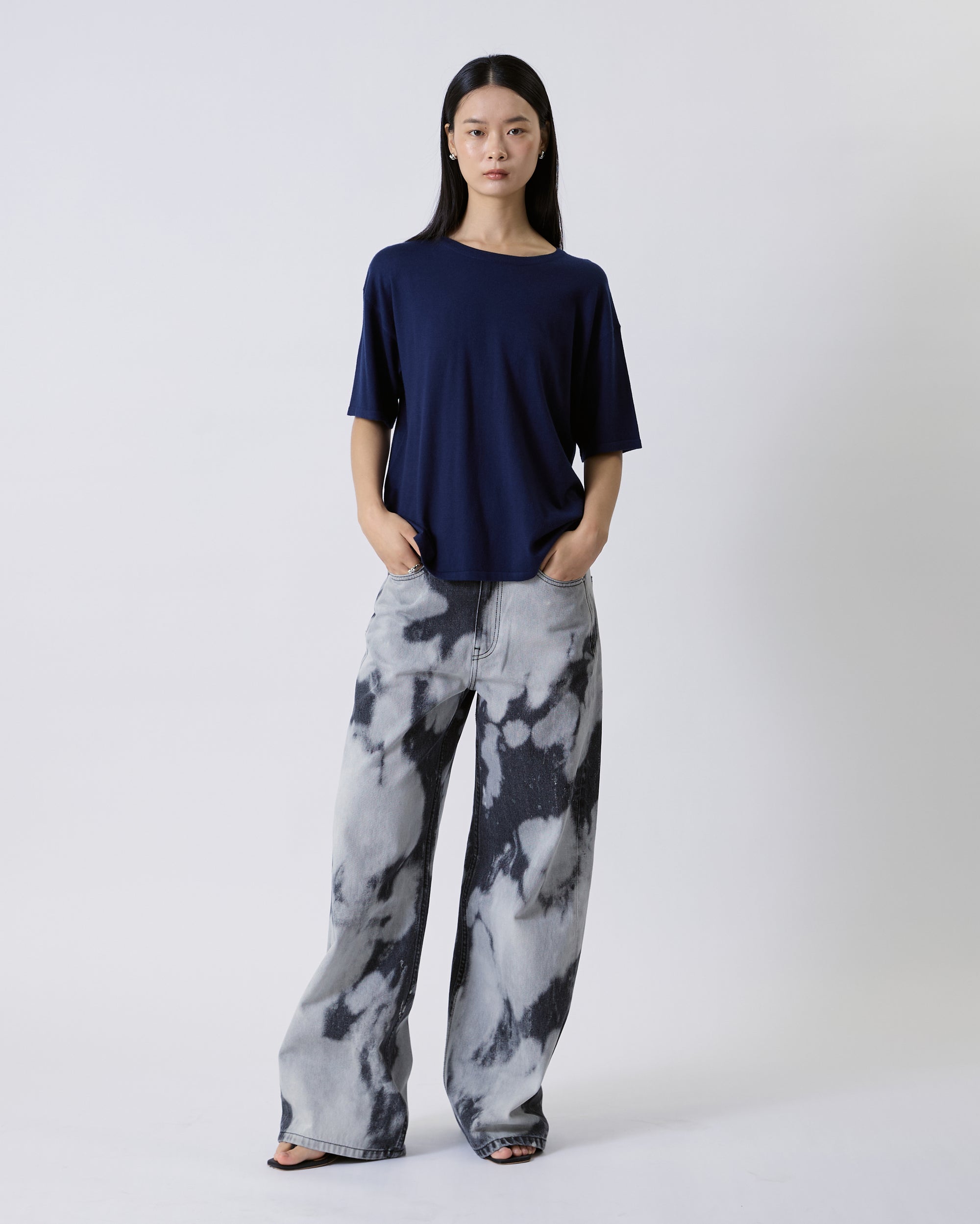 Jungle Urbaine - Oversized Cashmere Tee in Navy