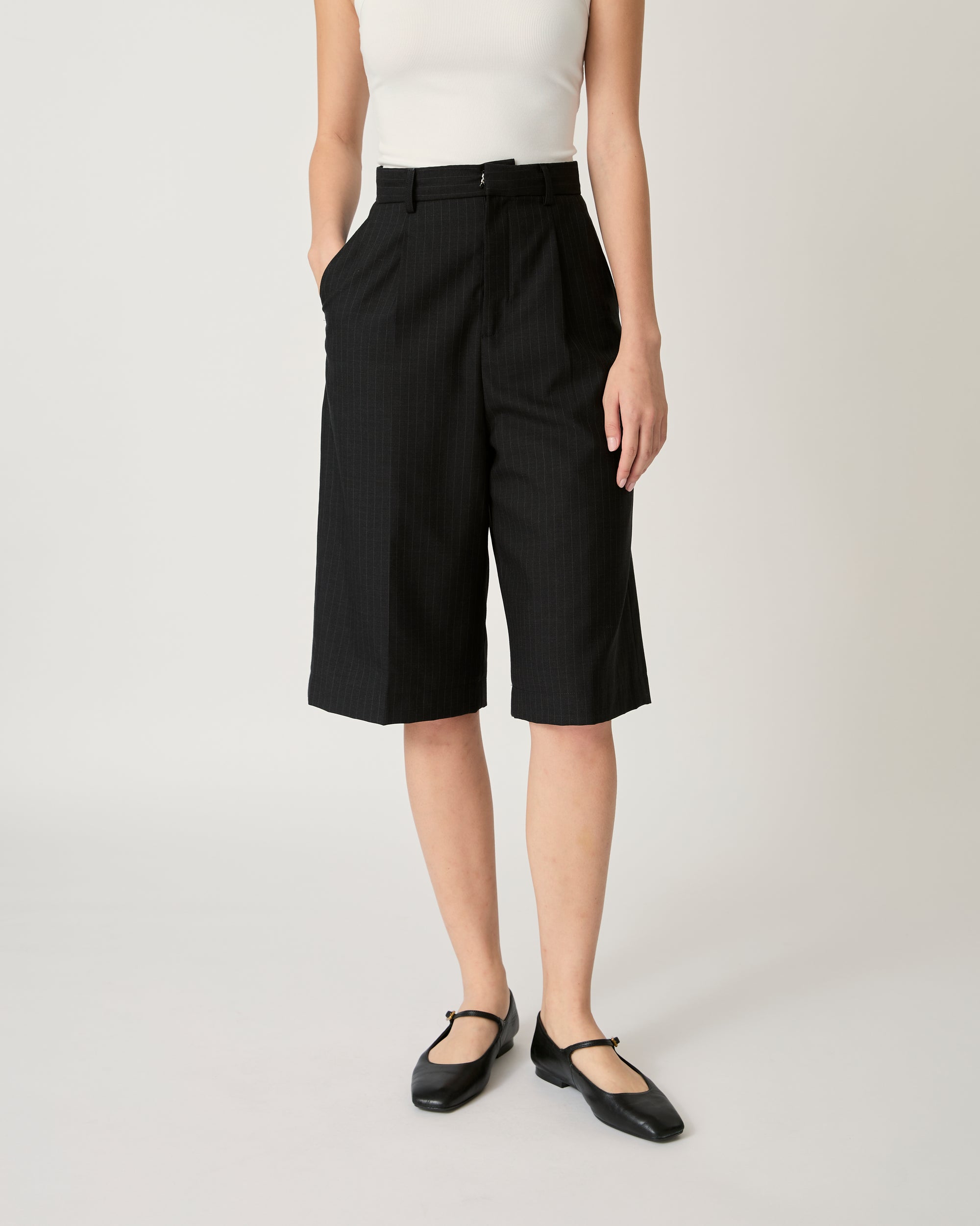 Returns to Nature - High-Waisted Bermuda Shorts in Charcoal Pinstripe