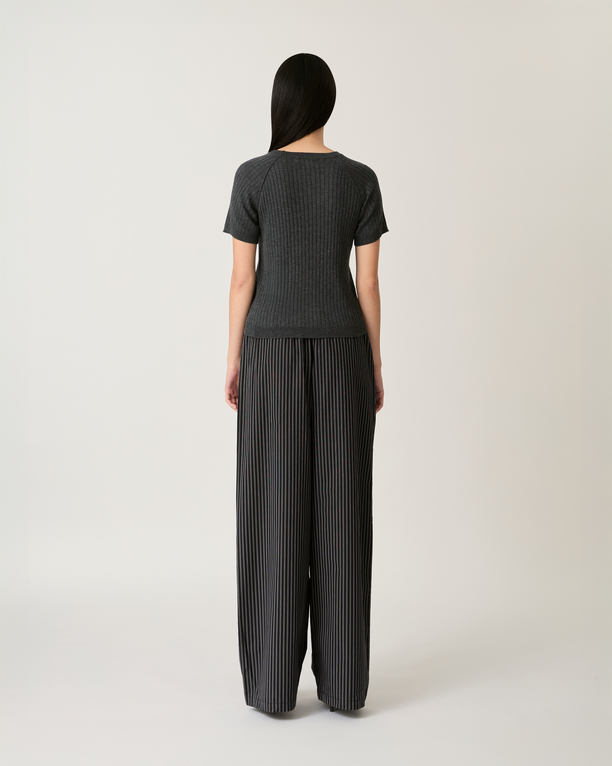 Knit Programme - Short Sleeve Knitted Sweater in Dark Grey