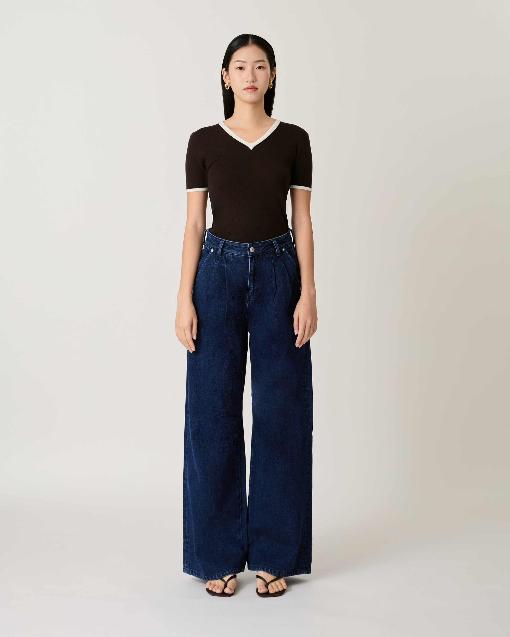 Returns to Nature - Tailored Double Pleated Jeans in Indigo Denim