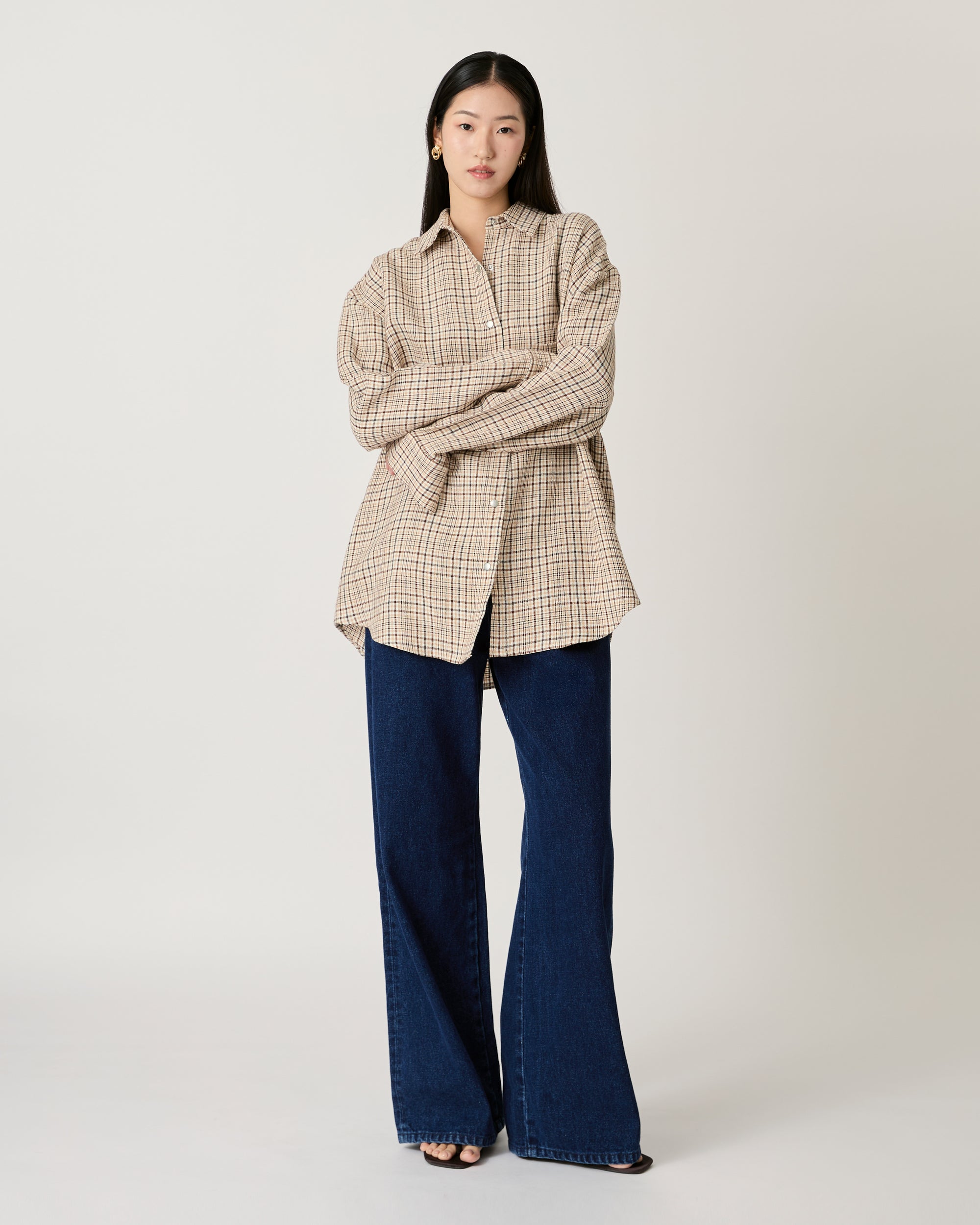 Returns to Nature - Oversized Shirt in Beige Gingham