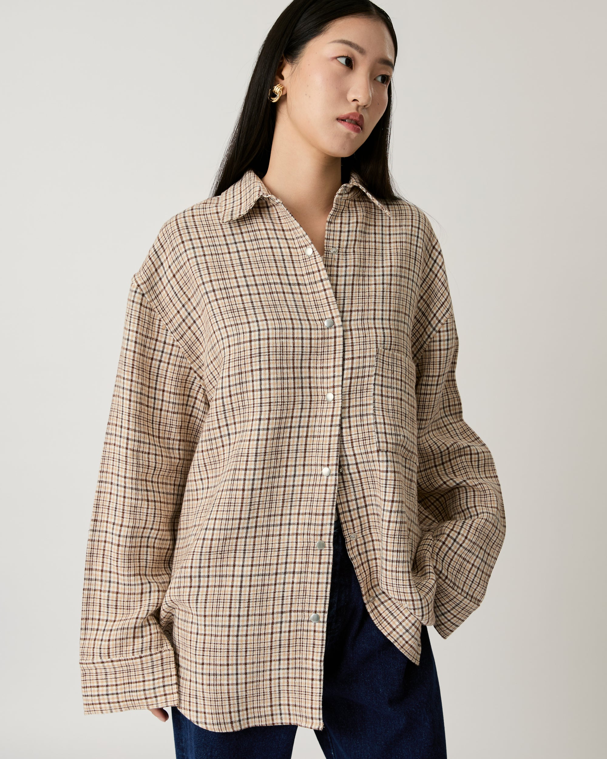 Returns to Nature - Oversized Shirt in Beige Gingham