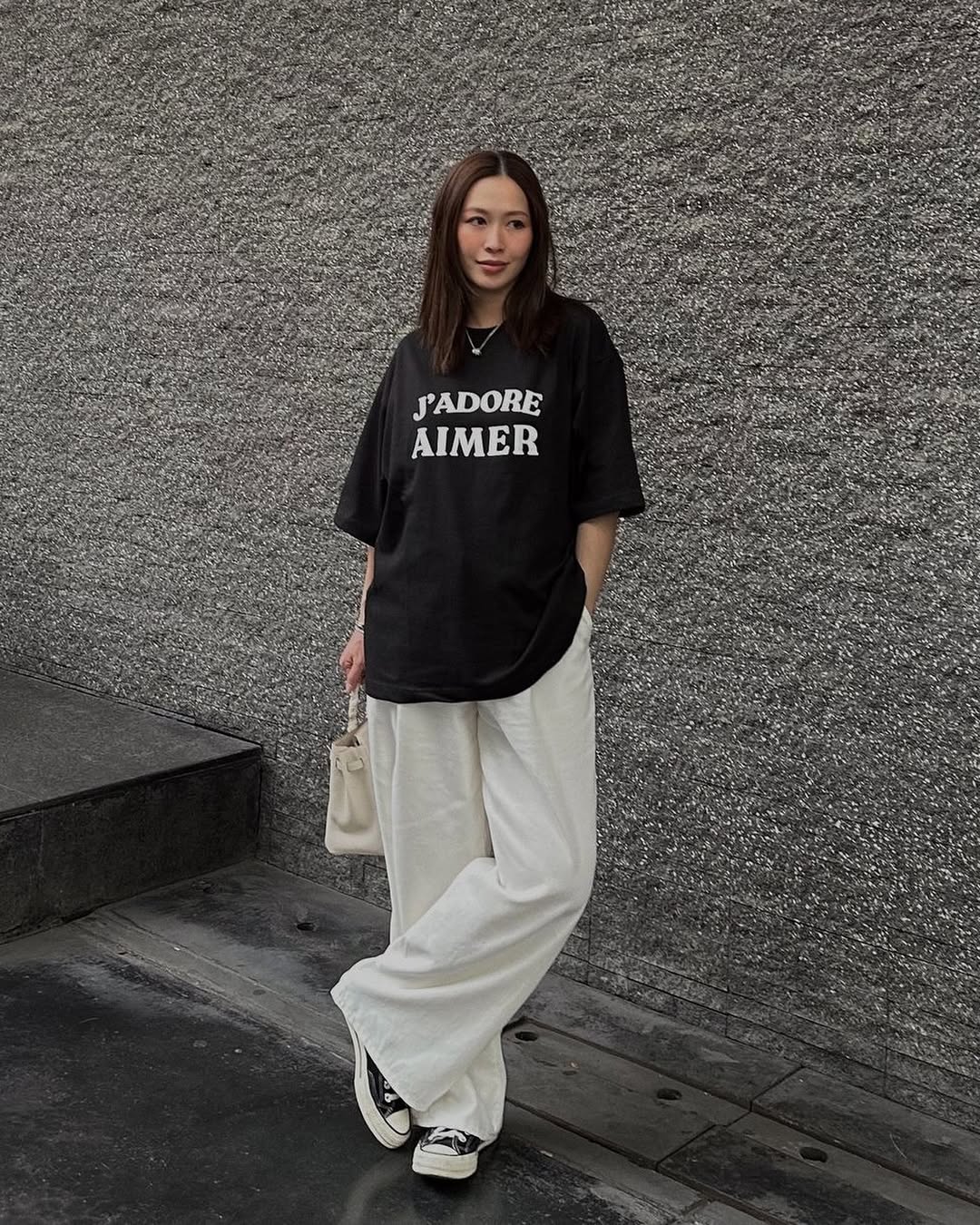 AIMER - Graphic Oversized T-Shirt in J'adore Black