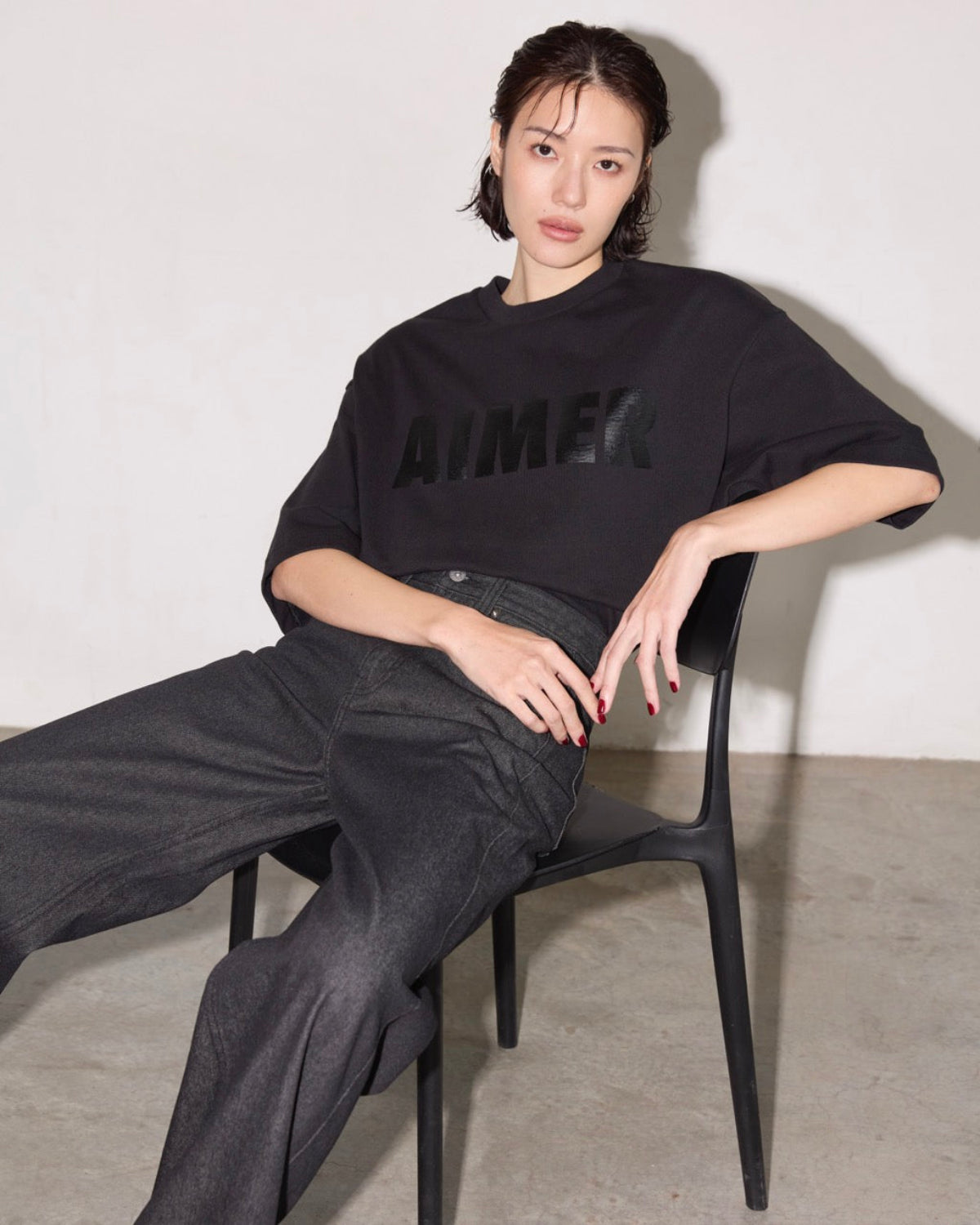 AIMER - Logo T-Shirt Tone on Tone in Black